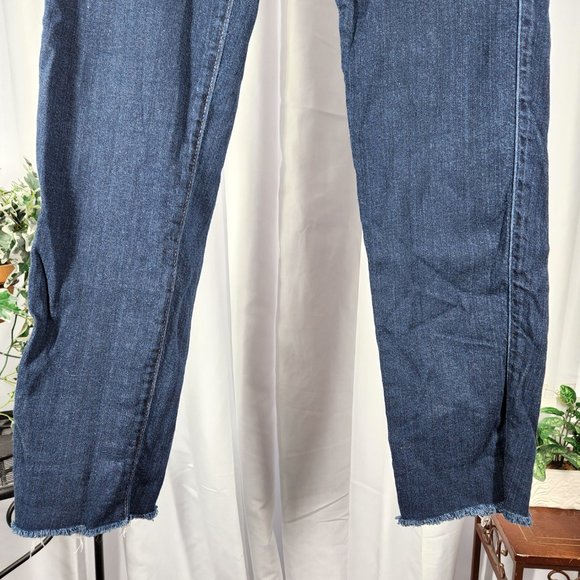 AG Adriano Goldschmied The Prima Mid-Rise Cigarette Size 26R 29" Inseam Raw Hem - Picture 2 of 8